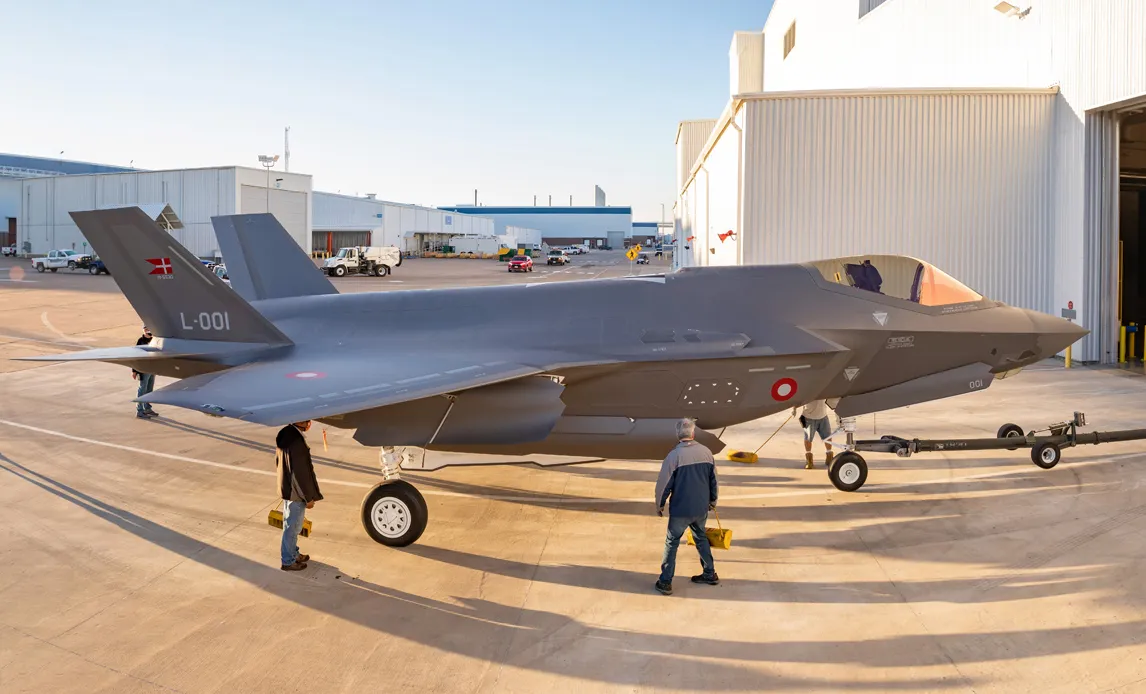 F35